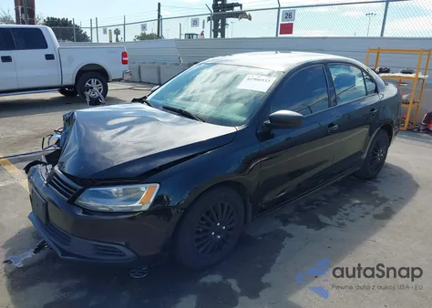 2011 Volkswagen Jetta 2.0L S из США, поврежденный, VIN 3VW2K7AJ2BM347717